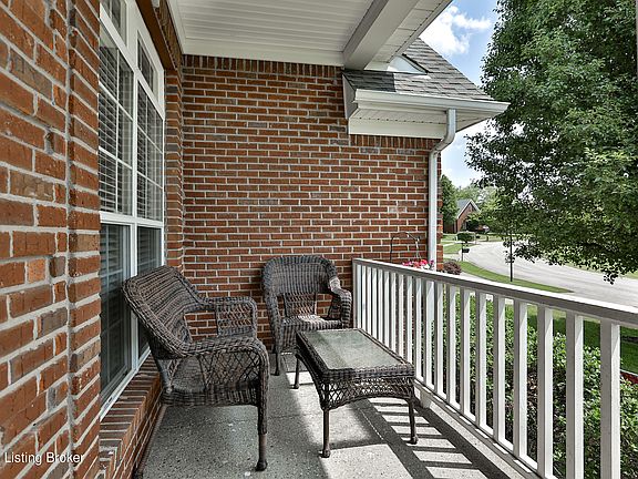 4th image of 838 Abingdon Cir