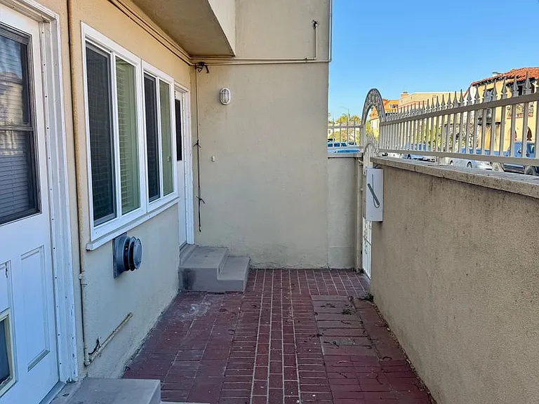 4313-4329 E. Ocean Blvd. — Photo 8