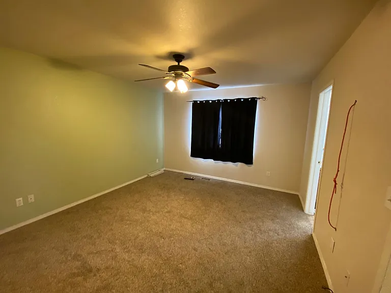 518 Sherwood Ct — Photo 4