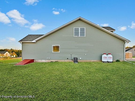 5th image of 87 Mountainview Dr
