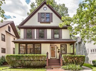 619 Greenleaf Ave, Wilmette, IL 60091