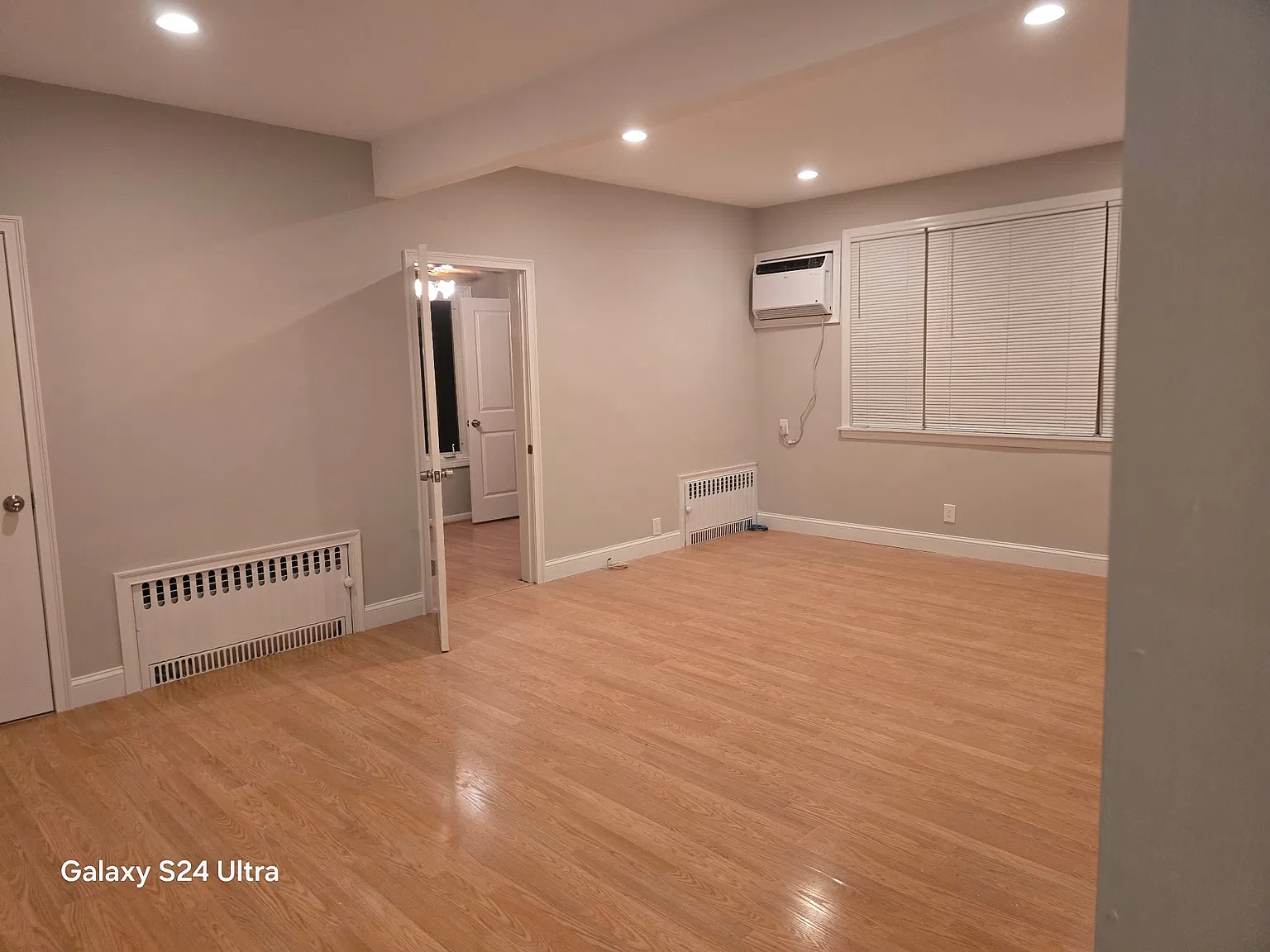 2 bed, $2,500 — Photo 2