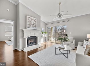 Legato Corner Condo, Fairfax, VA 22030