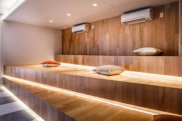 Rented by Artur Gutman, LREB | media 58