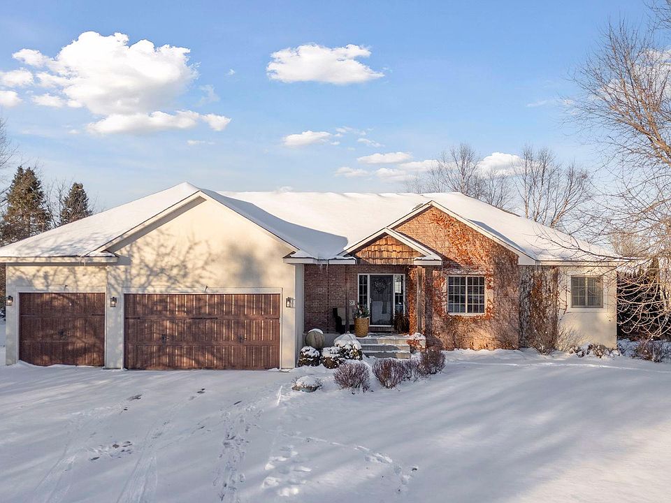 1st image of 227 Palomino Ln