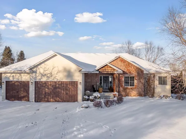 227 Palomino Ln, Lino Lakes, MN 55014