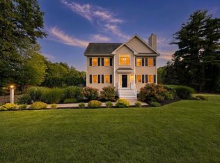6 Dickson Ave, Tewksbury, MA 01876