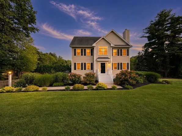 6 Dickson Ave, Tewksbury, MA 01876
