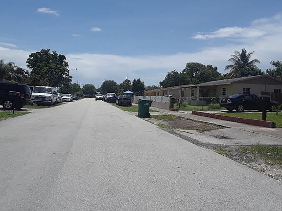 4th image of 2463 NW 177th Ter