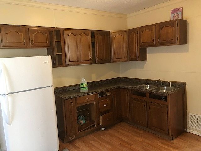 2nd image of 4603 Decoursey Ave