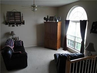 2nd image of 2926 Girard St