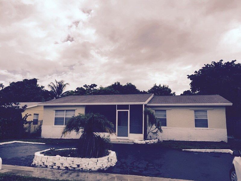 1st image of 308 SW 77th Ave