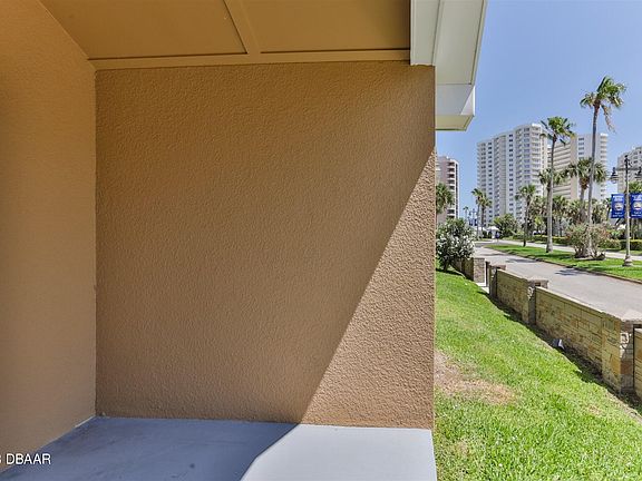 4th image of 121 Ocean Cir