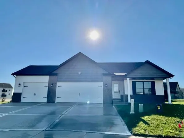 704 Conner Cir, Fairview Heights, IL 62208