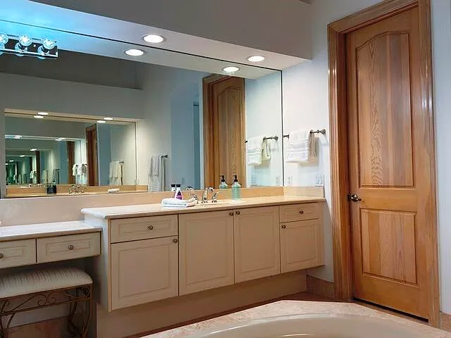 8387 Ironhorse Ct — Photo 11