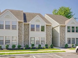 4 Provincetown Dr, Marlton, NJ 08053