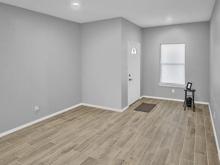 1416 Skyline Hls — Photo 5