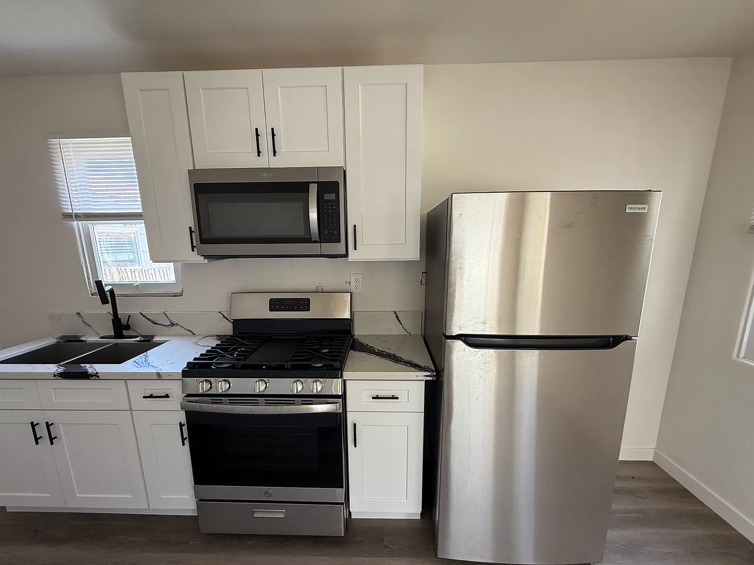 1 bed, $2,900 — Photo 3