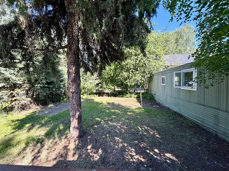 1645 Old Pioneer Way — Photo 20