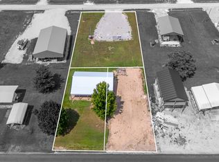 1020 Wc Pickett Rd, Clifton, TN 38425