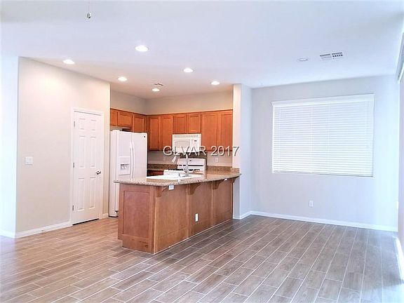 3rd image of 382 Dog Leg Dr #0