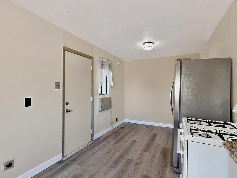165 Hilton Ave NW — Photo 16