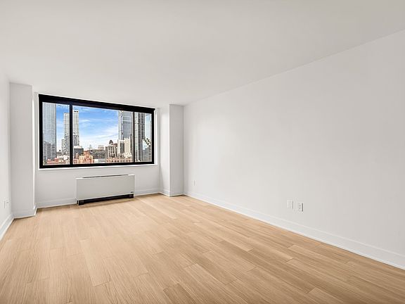 3rd image of 420 W 42nd St APT 39H