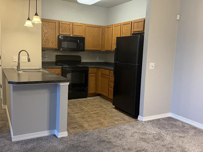 2133 Krisron Rd #B-207 — Photo 7