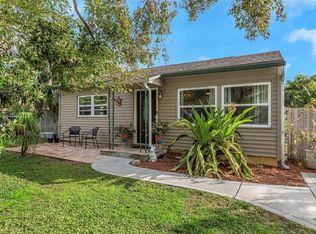 1002 Hull St S, Gulfport, FL 33707
