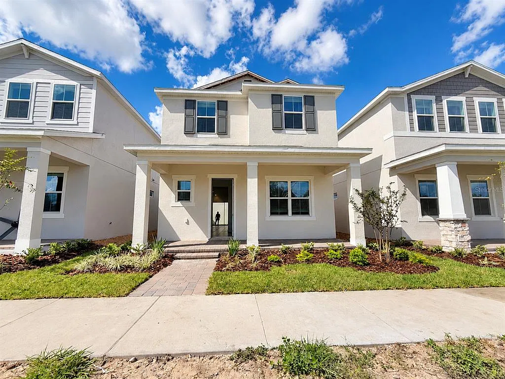 4 bed, 4.0 bath, 2600 sqft, $4,000 — Photo 1