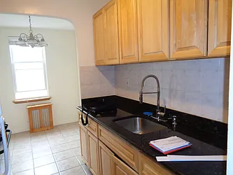 Rented by Zikos Realty Services