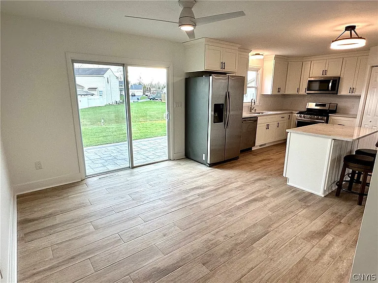 8662 Bayview Dr — Photo 12