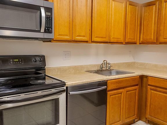 5th image of 7733 Balboa Street #8