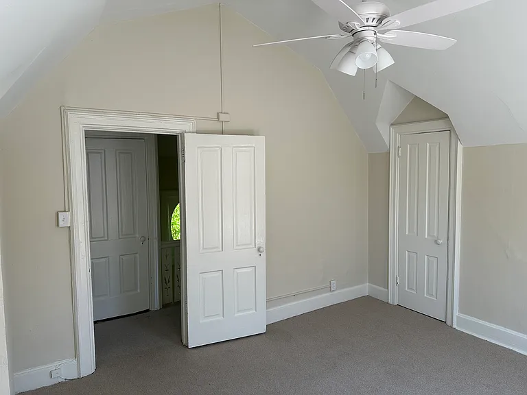 1617 N Van Buren St #A — Photo 10