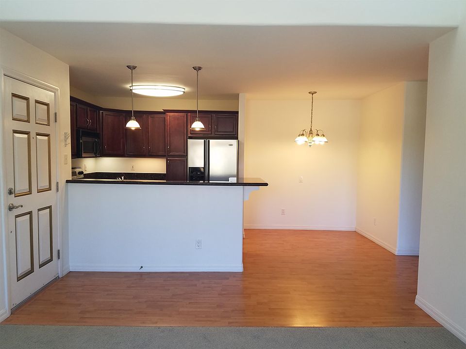 1st image of 5402 Balboa Arms Dr Unit 419