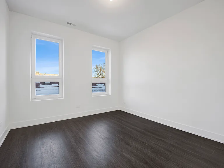 1814 S Throop St #3F — Photo 14