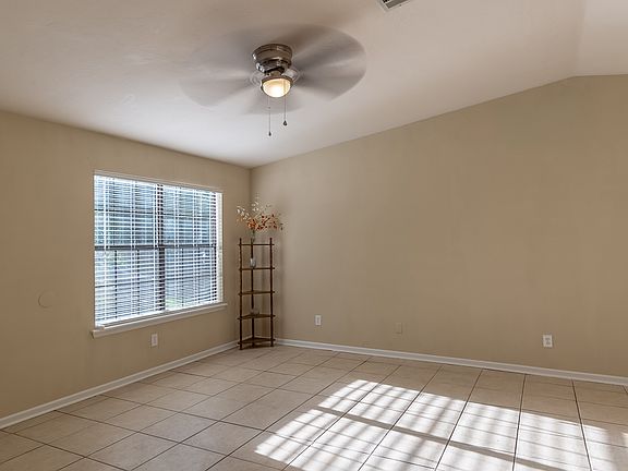 5th image of 1401 Deer Haven Ln