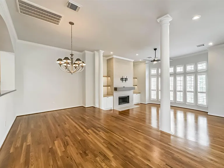 5432 Venice St — Photo 7
