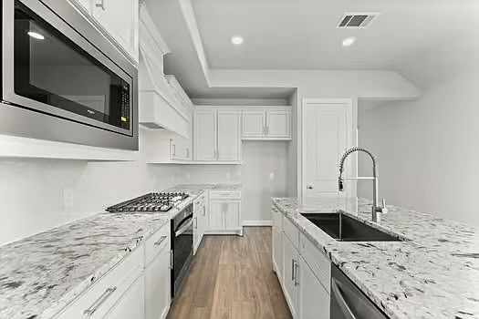 4th image of 724 Lake Lacosta Dr #724