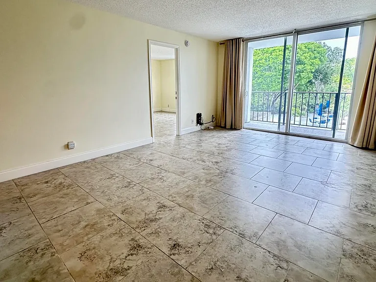 1800 N Andrews Ave #2A — Photo 6