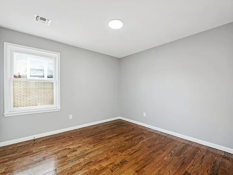 531 Livingston St #B — Photo 6