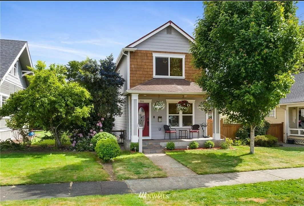 3 bed, 2.5 bath, 1632 sqft, $2,895 — Photo 1