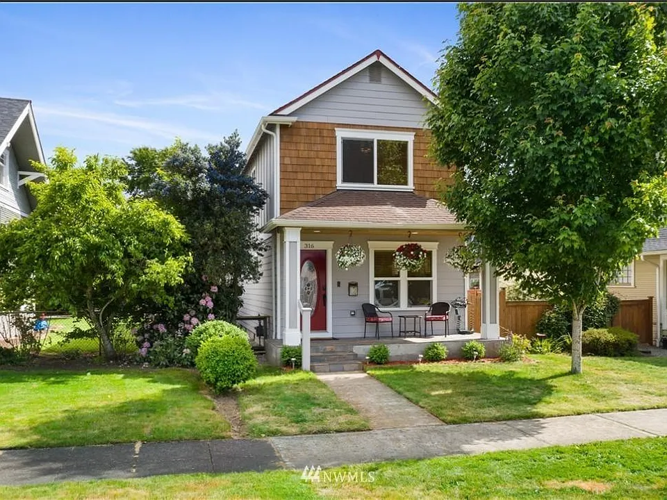 316 7th Ave NW