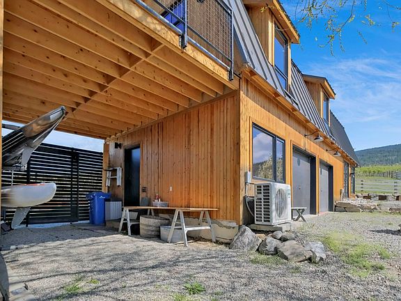 2nd image of 620 Boothe Rd