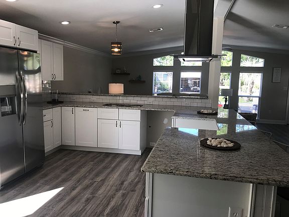 2nd image of 540 Catalina Dr #540