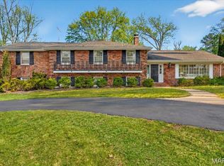 5 Clerbrook Ln, Saint Louis, MO 63124