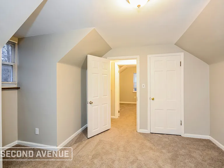 3052 Worthington Ave — Photo 8