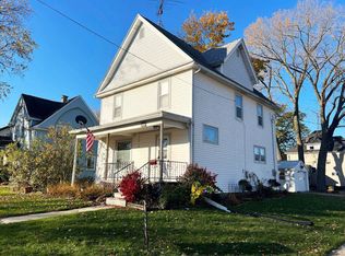 421 Williams St, Randolph, WI 53956