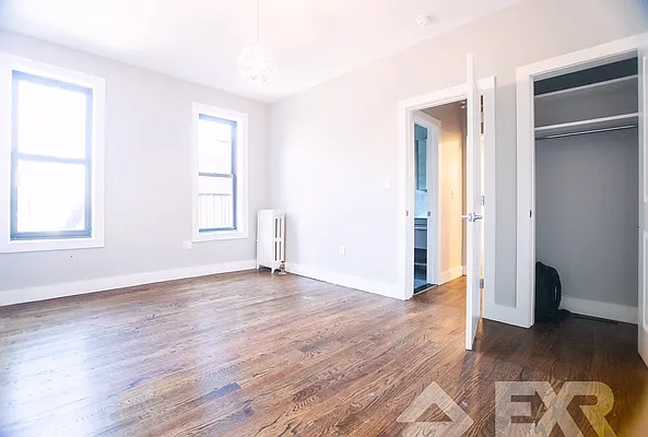 Rented by EXR | media 14