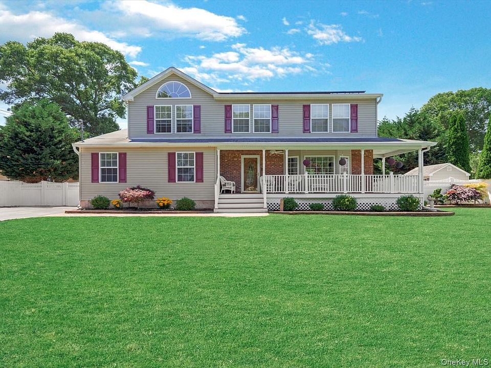 1st image of 14 Tulip Avenue